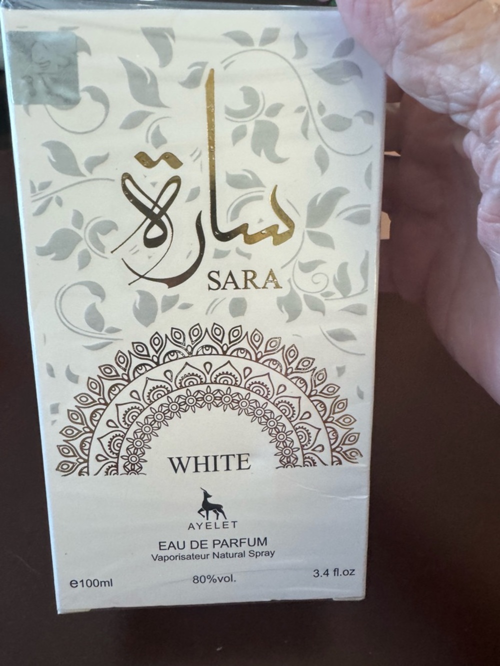 Sara White Eau de Parfum – White and Gold Packaging